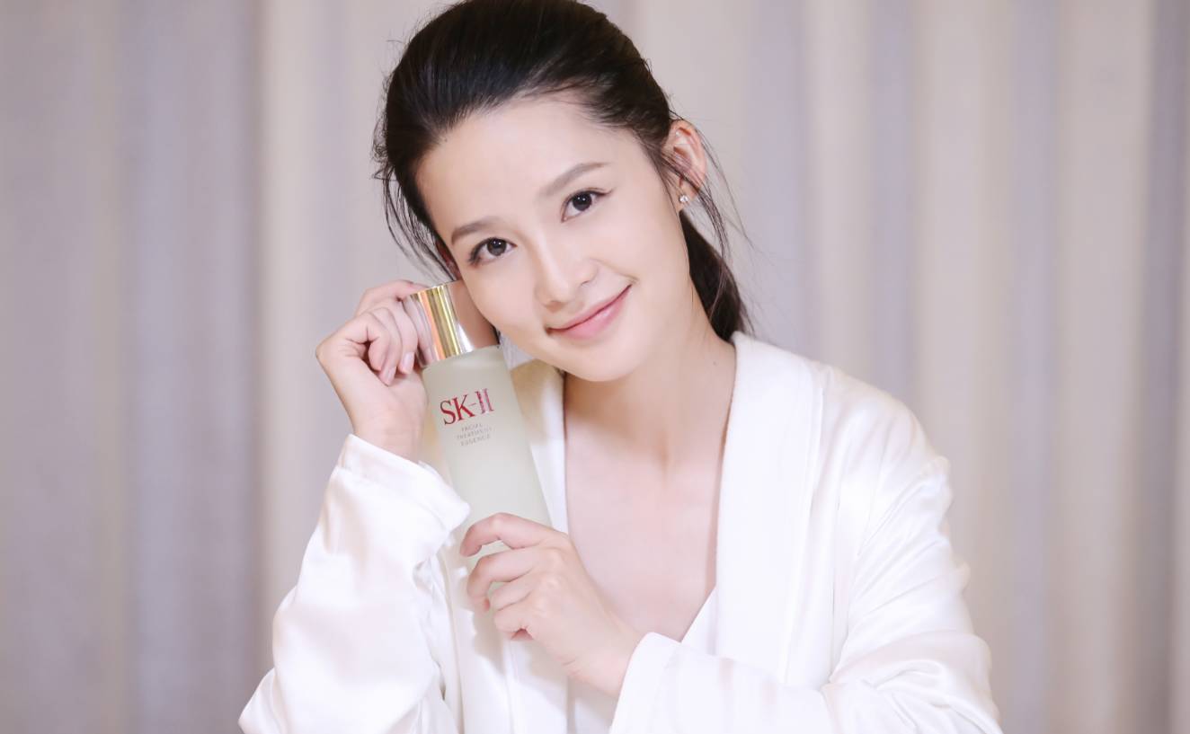 女朋友送花怎么回復_第一次送花給女朋友怎么說_女朋友送花說說